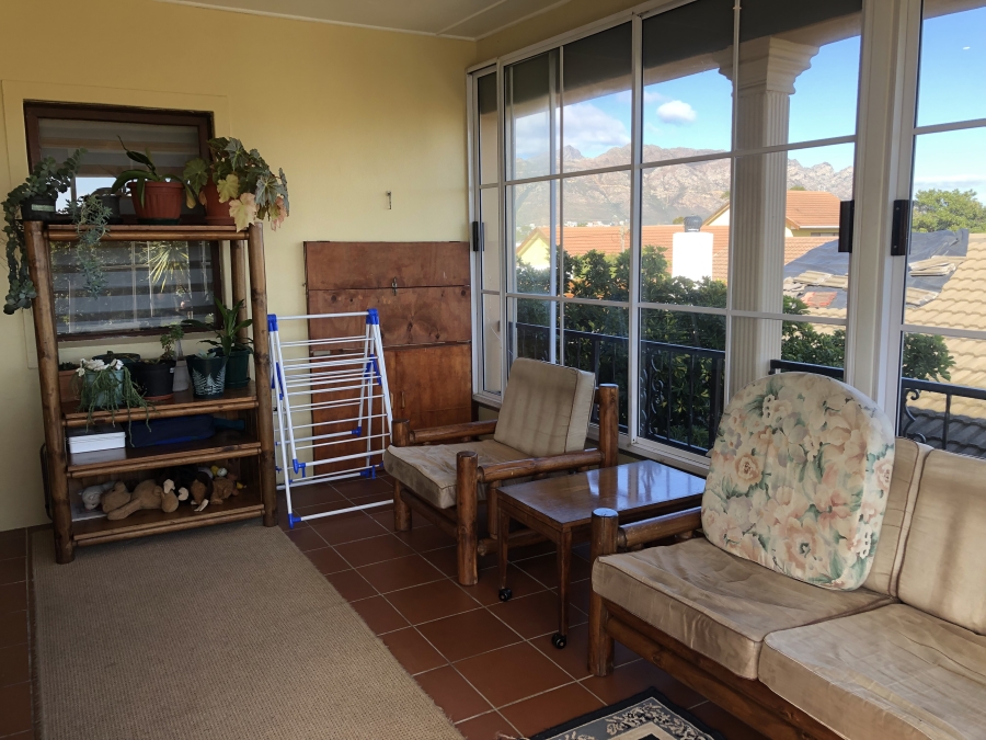 4 Bedroom Property for Sale in Gustrouw Western Cape